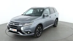 Grau Gebraucht 2016 Mitsubishi Outlander Plus SUV | 17.300 €
