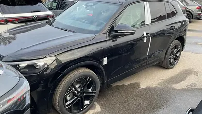 Gebraucht 2026 VW Tiguan R-line SUV | 55.945 € (Fairer Preis)