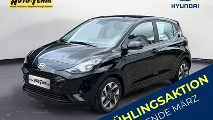 Gebraucht Hyundai i10 Trend 63 PS (46 kW) 2025 Phantom black mineraleffekt Kleinwagen