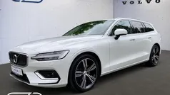 Crystal white / metallic Gebraucht 2020 Volvo V60 Inscription Kombi | 34.850 € (Fairer Preis)
