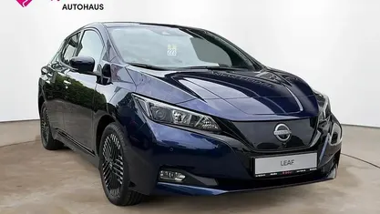 Gebraucht Nissan Leaf N-Connecta 110 kW (150 PS) 2024 Blau Kleinwagen