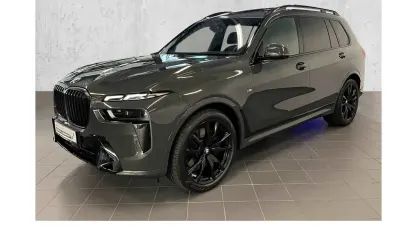 Gebraucht BMW X7 M Sport 340 PS (250 kW) 2023 Grau SUV