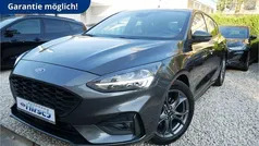 Grau Gebraucht 2021 Ford Focus ST-Line Limousine | 18.000 € (Guter Preis)