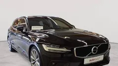 Black stone Gebraucht 2021 Volvo V60 Momentum Kombi | 25.990 € (Guter Preis)