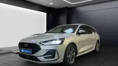 Silber Gebraucht 2023 Ford Focus ST-Line X Kombi | 23.780 € (Fairer Preis)