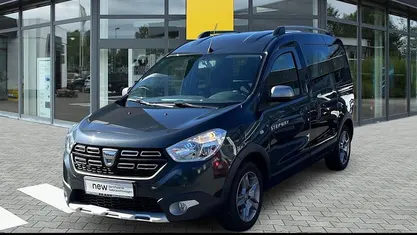 Gebraucht Dacia Dokker Stepway 131 PS (96 kW) 2021 Grau Van / Kleinbus