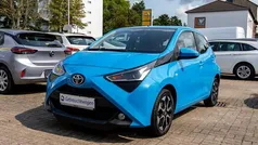 Blau Gebraucht 2019 Toyota Aygo X-play Kleinwagen | 8.950 € (Fairer Preis)