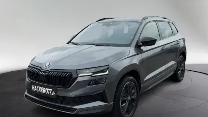 Käytetty Skoda Karoq SportLine 150 HP (110 kW) 2024 Harmaa Katumaasturi