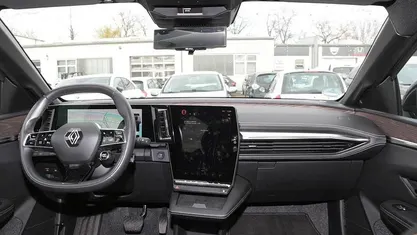 Dolomitgrau, dach blackpearl schwarz Gebraucht 2022 Renault Megane E-Tech Iconic Limousine | 27.290 € (Fairer Preis)