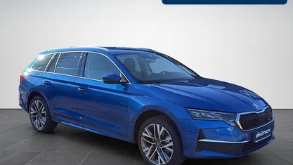 Raceblau Neu 2025 Skoda Octavia Tour Kombi | 36.990 € (Fairer Preis)