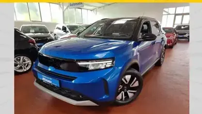 Gebraucht Opel Frontera 110 PS (80 kW) 2025 Lackierung bright blue/typ aus SUV