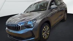 Graphitegrau metallic Gebraucht 2024 Skoda Kodiaq Selection SUV | 43.770 € (Superpreis)