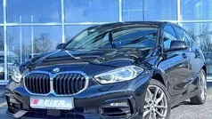 Schwarz (black sapphire metallic) Gebraucht 2023 BMW 120 Sport Line Kleinwagen | 27.890 € (Fairer Preis)