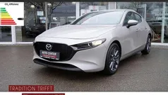 Platinum quartz Neu 2025 Mazda 3 Center-Line Limousine | 24.990 € (Guter Preis)