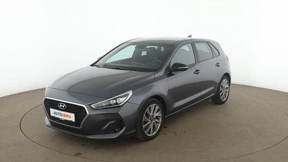 Gebraucht Hyundai i30 Passion Plus 140 PS (102 kW) 2018 Grau Limousine