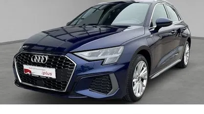 Second-hand Audi A3 S-Line 204 CP (150 kW) 2022 Albastru Berlinǎ