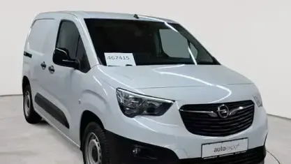 Gebraucht Opel Combo 102 PS (75 kW) 2024 Kaolin weiß Van / Kleinbus