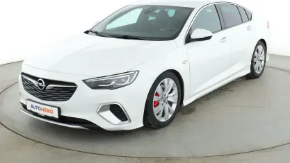 Gebraucht Opel Insignia Sport 209 PS (153 kW) 2020 Weiß Limousine
