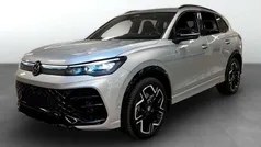 Oyster silver metallic Gebraucht 2024 VW Tiguan R-line SUV | 48.990 € (Superpreis)