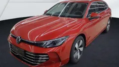 Rot Gebraucht 2024 VW Passat Elegance Kombi | 37.876 € (Fairer Preis)