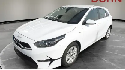 Neu Kia Ceed Vision 140 PS (102 kW) 2026 Carraraweiss Kleinwagen