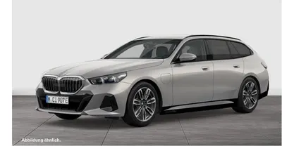 Oxidgrau Neu 2025 BMW 530e M Sport Kombi | 64.590 € (Guter Preis)