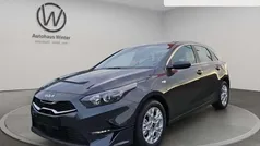 Grau Neu 2025 Kia Ceed Vision Limousine | 25.995 € (Fairer Preis)