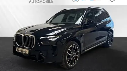 Gebraucht BMW X7 M Sport 352 PS (258 kW) 2025 Carbonschwarz metallic SUV