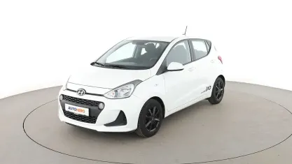 Gebraucht Hyundai i10 Trend 67 PS (49 kW) 2019 Weiß Kleinwagen