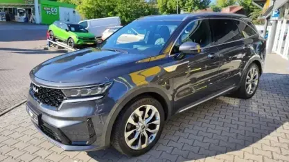Gebraucht Kia Sorento Platinum 201 PS (147 kW) 2023 Grau SUV