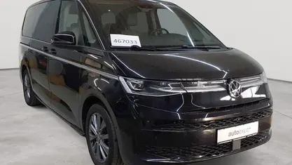 Gebraucht VW Multivan Style 149 PS (109 kW) 2023 Deep black perleffekt Van