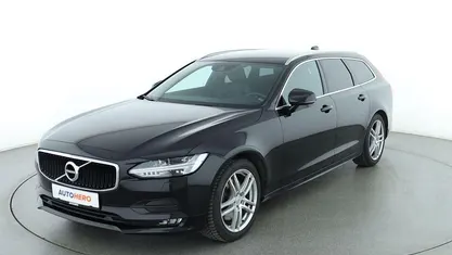 Gebraucht Volvo V90 Momentum 190 PS (139 kW) 2019 Schwarz Kombi