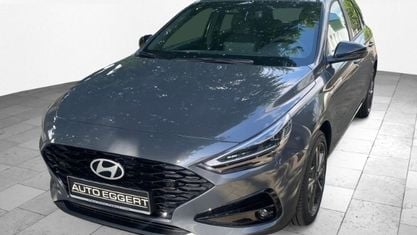 Käytetty Hyundai i30 115 HP (84 kW) 2025 Harmaa Sedan