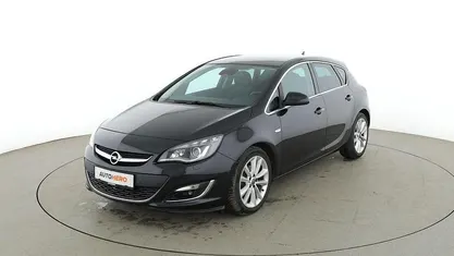 Begagnad Opel Astra Exklusiv 165 HK (121 kW) 2015 Sedan