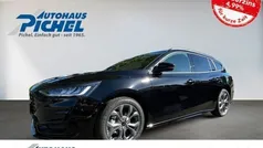 Schwarz(metallic) Neu 2024 Ford Focus ST-Line Kombi | 27.450 € (Fairer Preis)