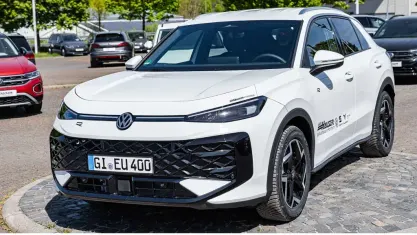 Gebraucht VW T-Roc R-line 150 PS (110 kW) 2026 Weiss SUV