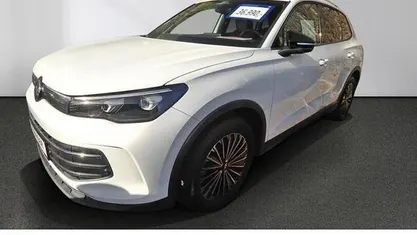 Gebraucht VW Tiguan Goal 150 PS (110 kW) 2025 Weiß SUV