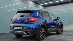 Blau Gebraucht 2022 Renault Kadjar Techno SUV | 23.477 € (Fairer Preis)