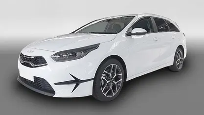 Carraraweiss Neu 2025 Kia Ceed Sportswagon Style Kombi | 25.700 € (Fairer Preis)