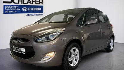 Gebraucht Hyundai ix20 Edition 90 PS (66 kW) 2014 Braun Kleinwagen