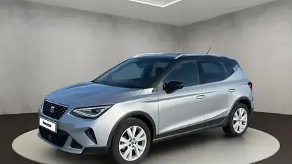 Usata Seat Arona Xperience 110 CV (80 kW) 2023 Argento SUV