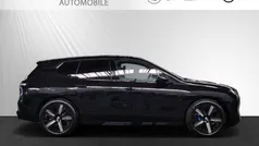 Saphirschwarz Gebraucht 2022 BMW iX Sport Line SUV | 50.900 € (Fairer Preis)