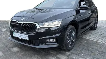 Neu Skoda Fabia Tour 80 PS (58 kW) 2025 Schwarz Limousine