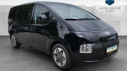 Usata Hyundai Staria Prime 225 CV (165 kW) 2025 Nero Monovolume