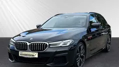 Schwarz Gebraucht 2022 BMW 530 M Sport Kombi | 37.368 € (Fairer Preis)