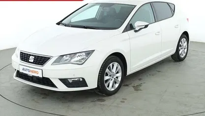 Gebraucht Seat Leon Style 131 PS (96 kW) 2019 Weiß Limousine