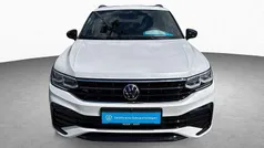 Oryxweiß perlmutteffekt Gebraucht 2024 VW Tiguan Allspace R-line SUV | 45.990 € (Fairer Preis)