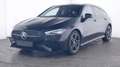 Metalliclack kosmosschwarz Gebraucht 2024 Mercedes CLA180 AMG Limousine | 34.250 € (Guter Preis)
