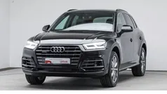 Mythosschwarz metallic Gebraucht 2020 Audi Q5 Ambiente SUV | 37.488 € (Guter Preis)