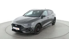Grau Gebraucht 2022 Ford Focus ST-Line X Limousine | 18.130 € (Fairer Preis)